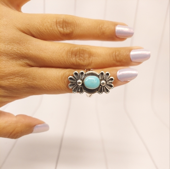 Handcrafted Turquoise ring Sz9 - Picture 7 of 10